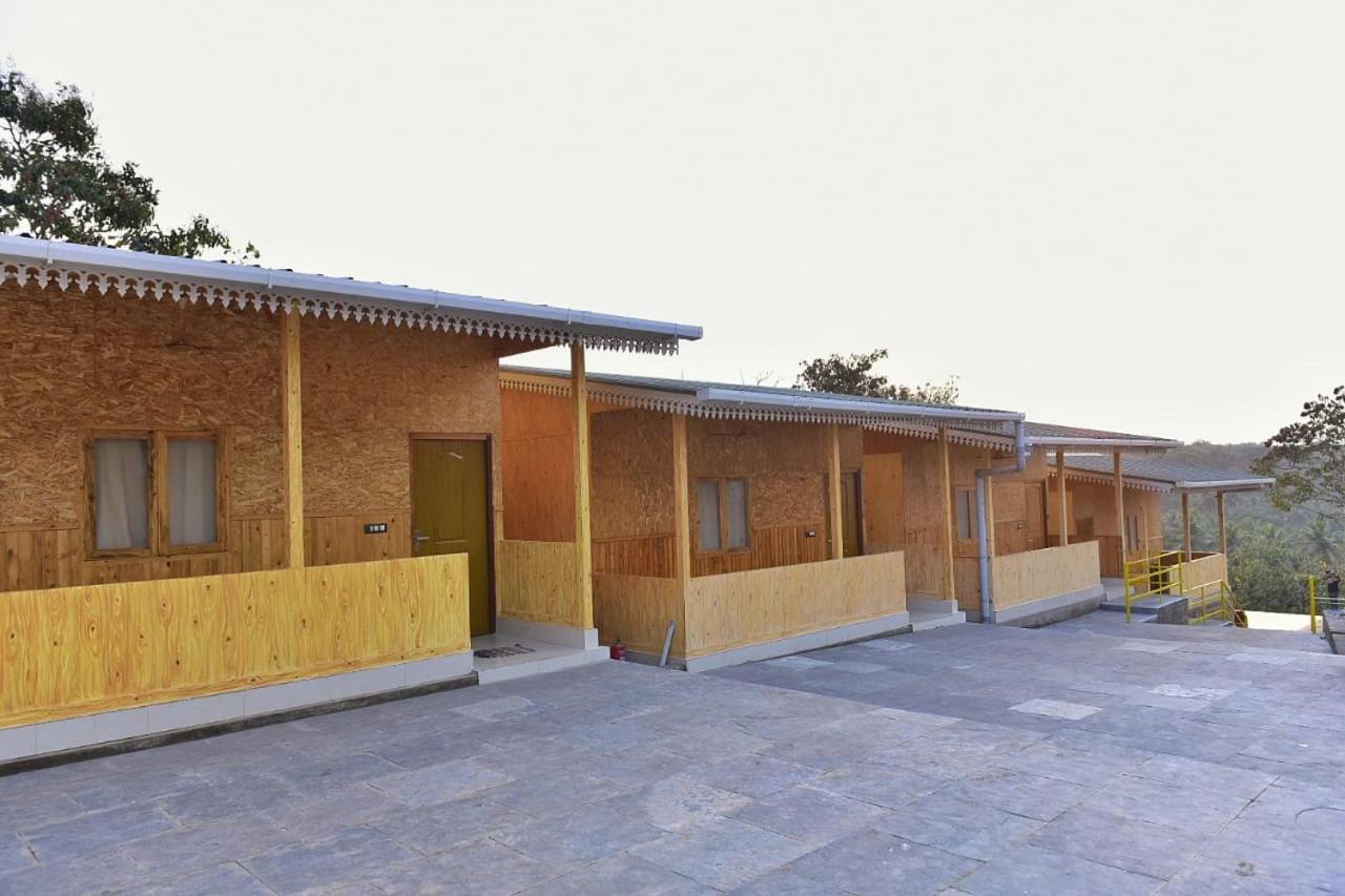 Hotel Santanas Wooden *